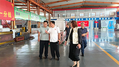 Prestigious Clients Visit Slmn CNC Machine for In-depth Collaboration Prestigious Clients Visit Slmn CNC Machine for In-depth Collaboration